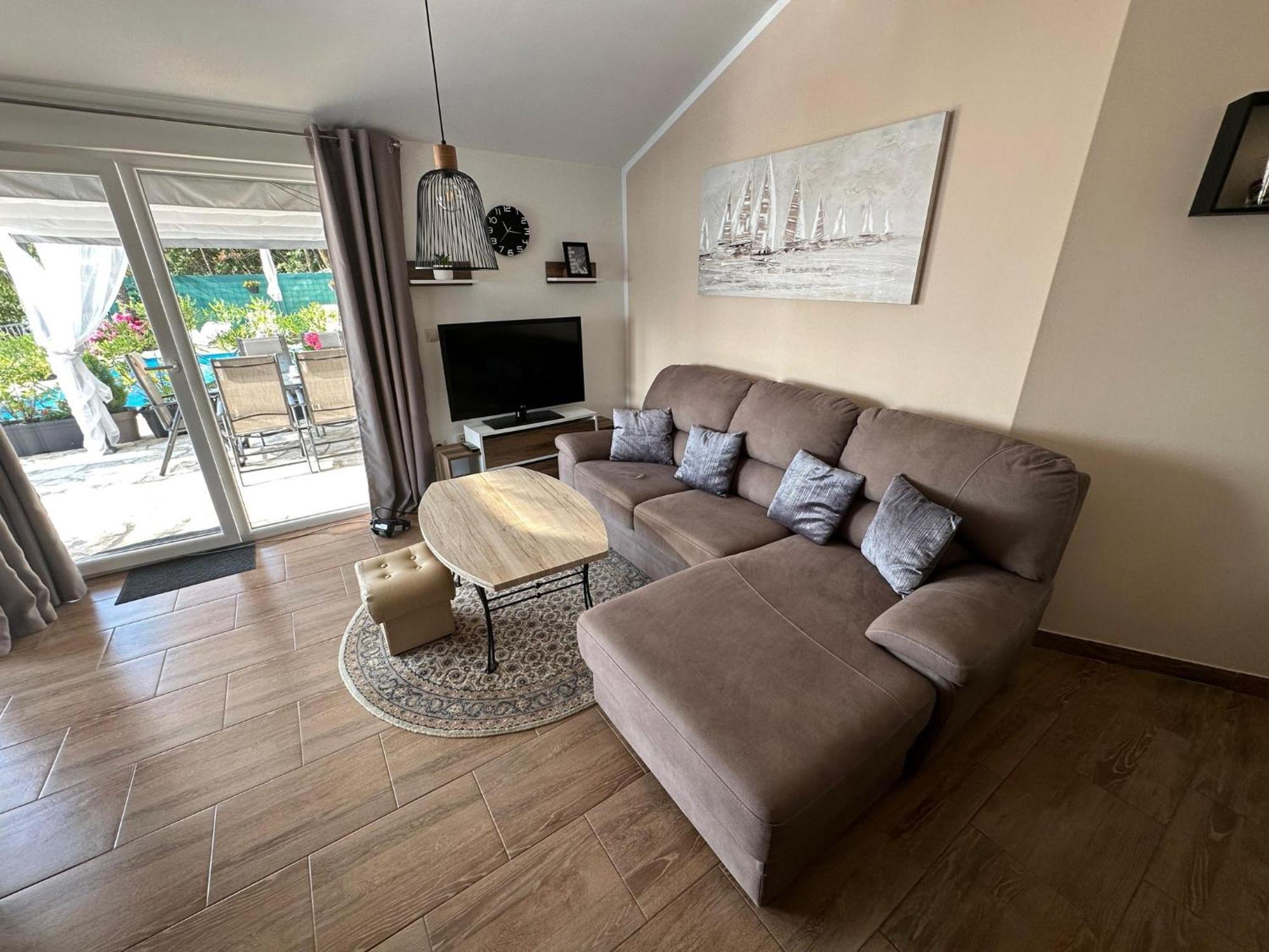 Apartments Kroatien Lovran Rom bilde