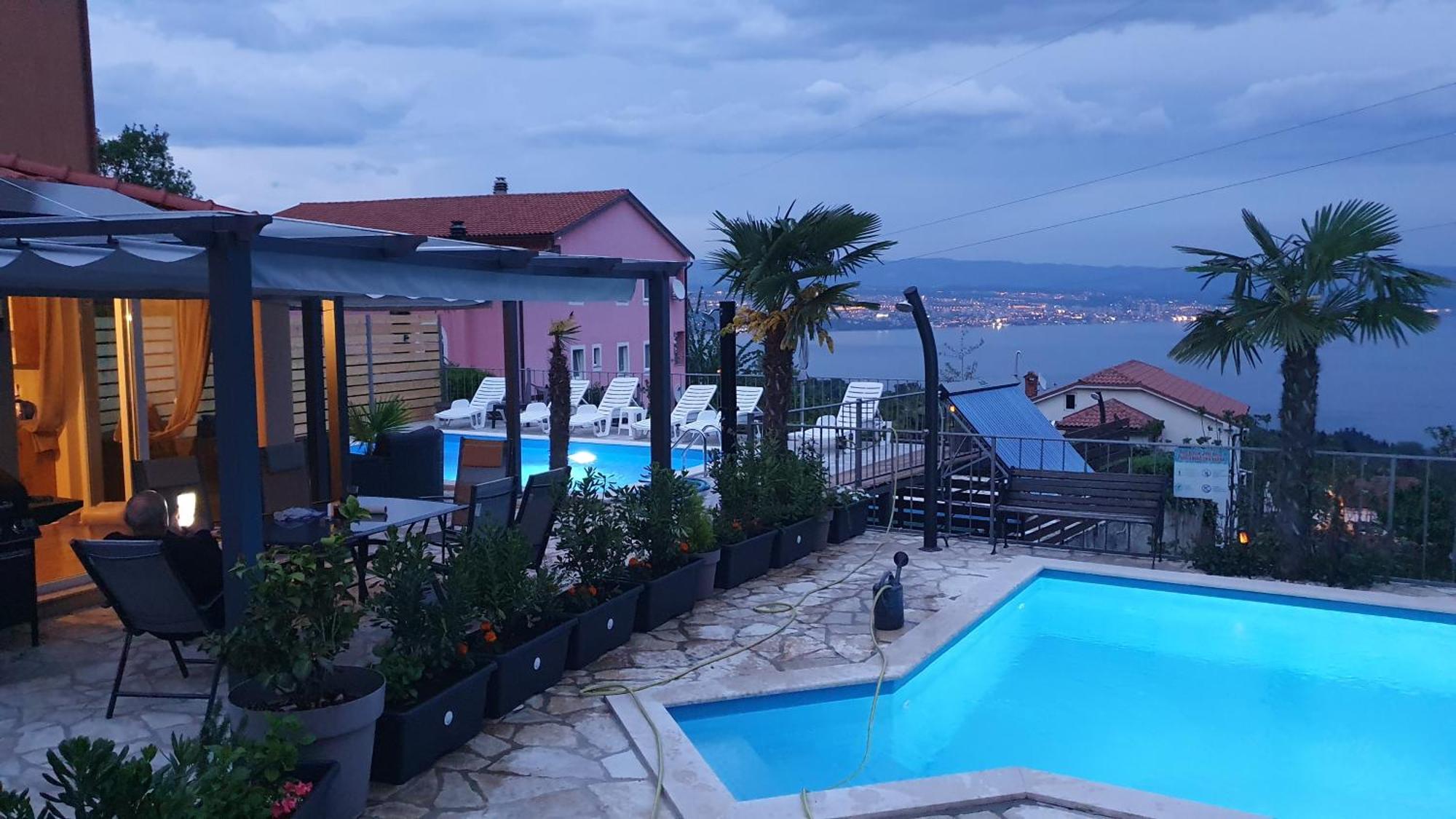 Apartments Kroatien Lovran Rom bilde